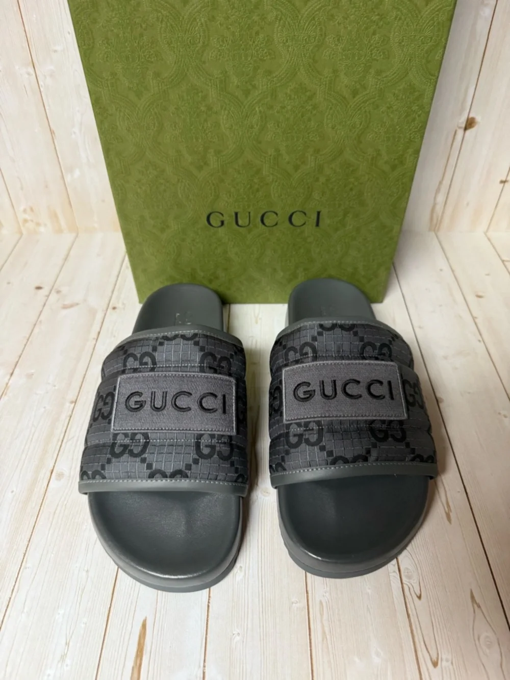 Gucci Ripstop GG Monogram Slide Sandals Grey/Black Sz 6G / 6.5US - Picture 6 of 11